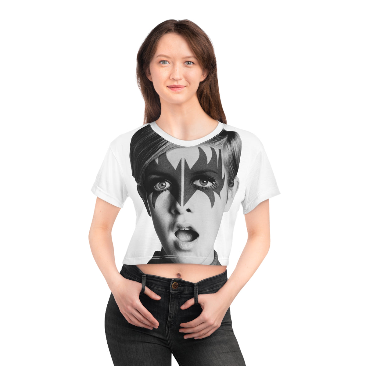 Twiggy Simmons Retro Rock Crop Tee — Edgy 60s Mod Graphic Top